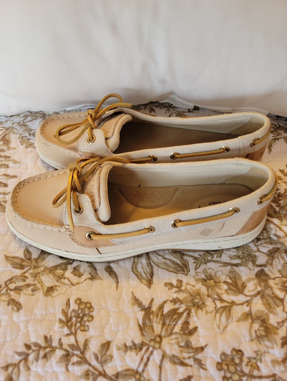 Sperry Women’s Beige Canvas Boat Shoes